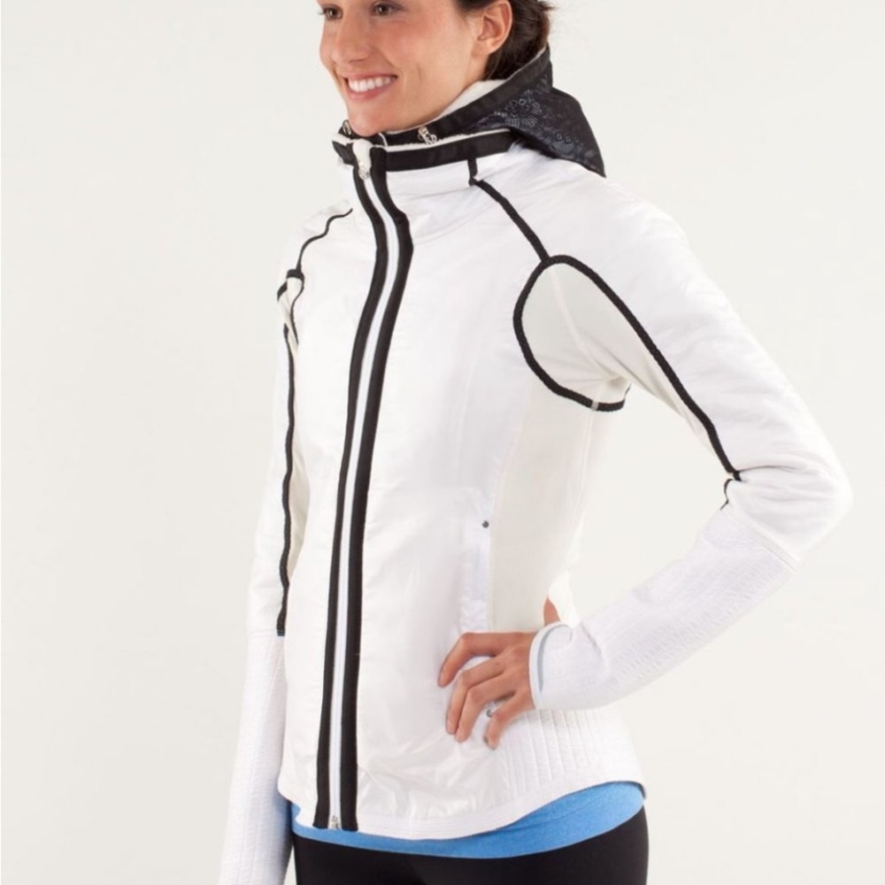 Lululemon Run Bundle jacket- size 6